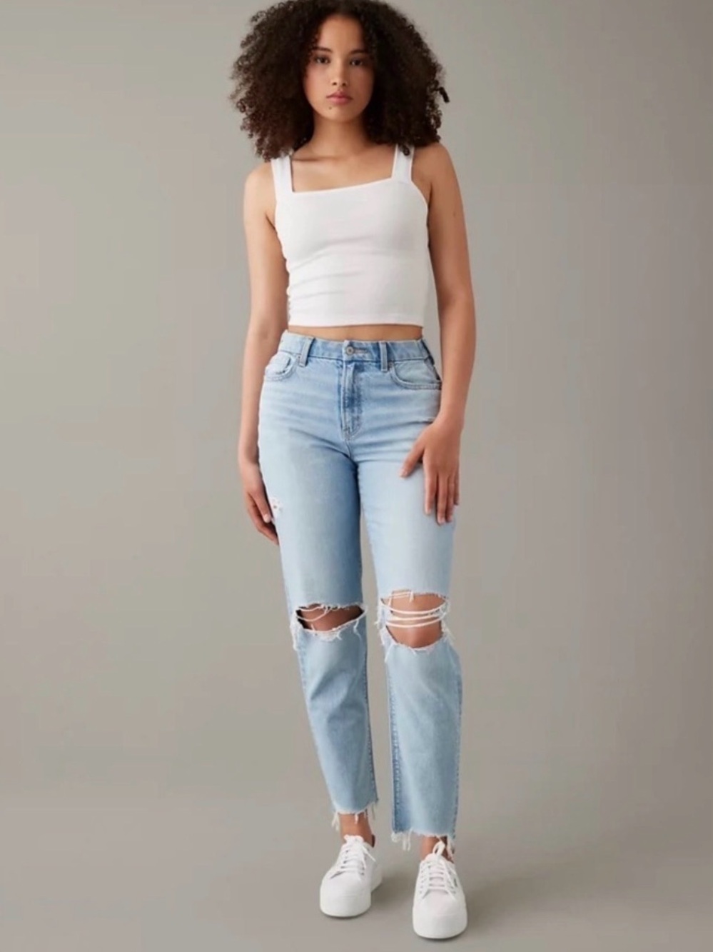 American Eagle Strigid Ripped Curvy Mom Jean 6 Regular
